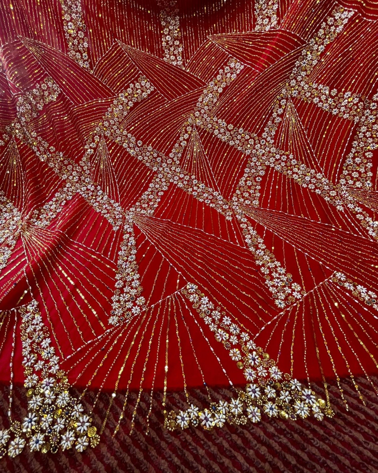 Luxurious Pearl-Beadwork Lace in Red